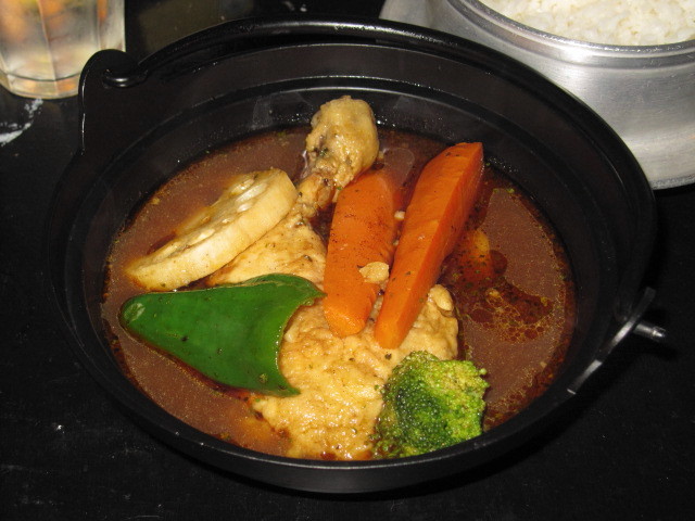 �`�L���x�W�^�u���C���z�C�X�[�v�J���[