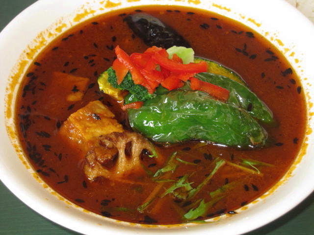 �J���[��ƁC�|�[�N�Ɩ�؂̃X�[�v�J���[