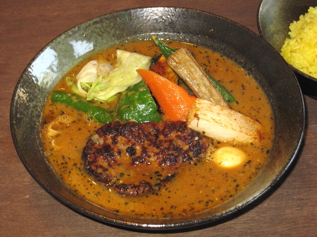 Esola�C�R�R�i�b�c�C�n���o�[�O��؃X�[�v�J���[